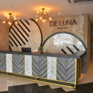 斯里八打灵德卢纳酒店 2* 吉隆坡